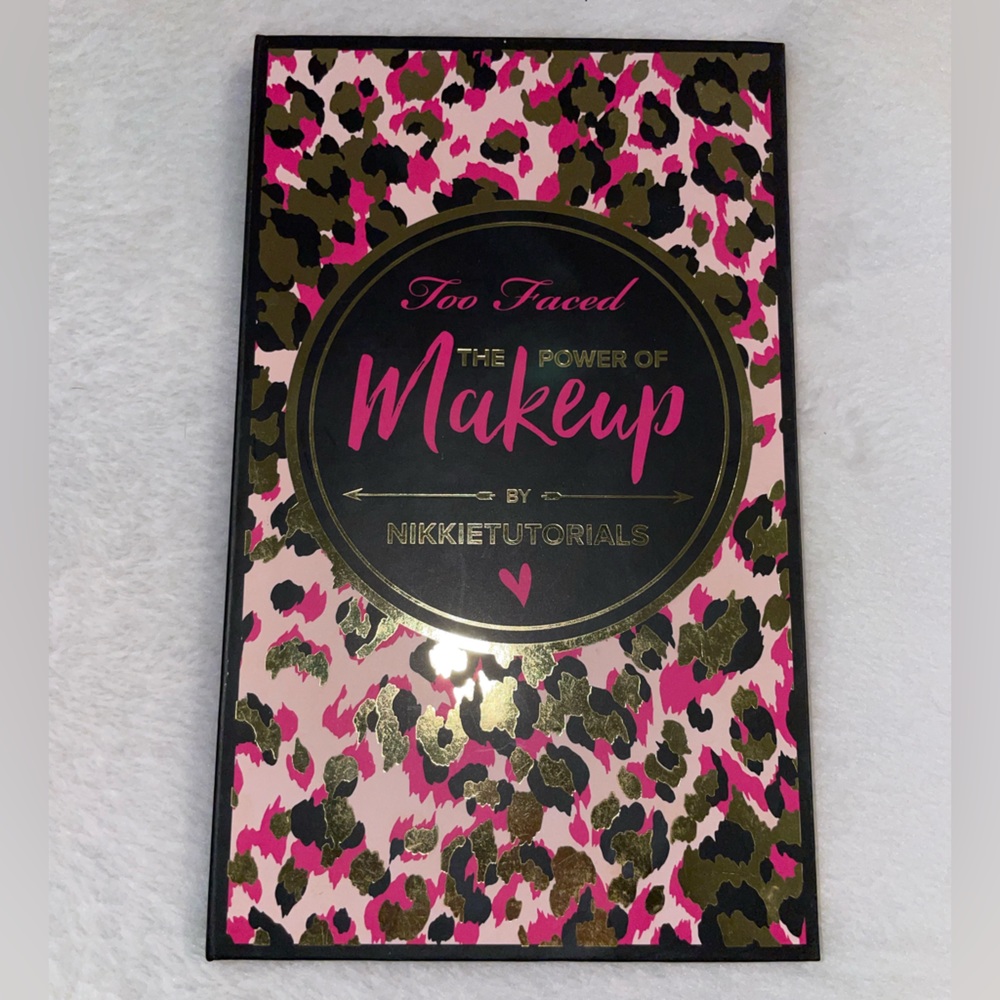 Too faced pallet